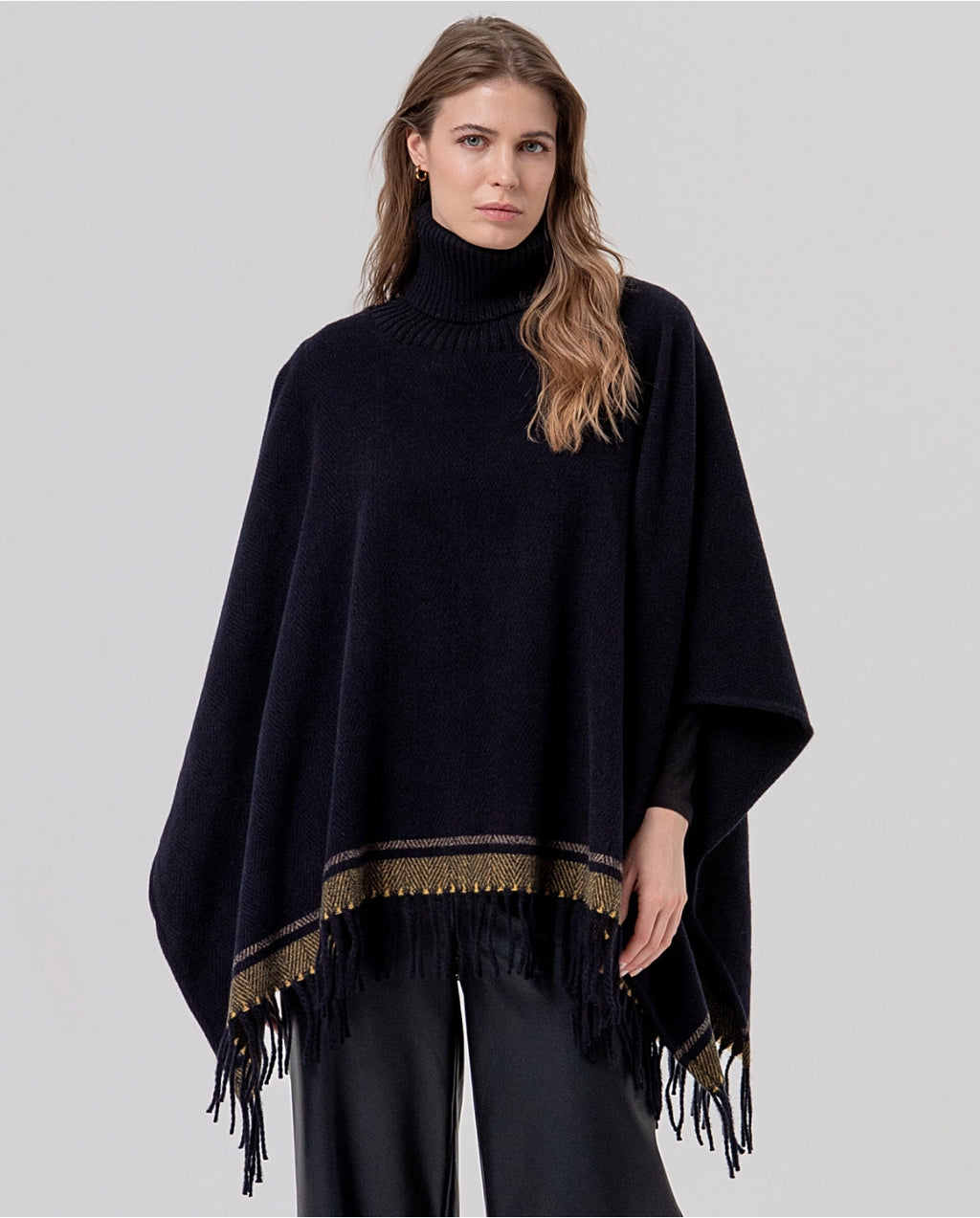 Poncho in maglia - Surkana