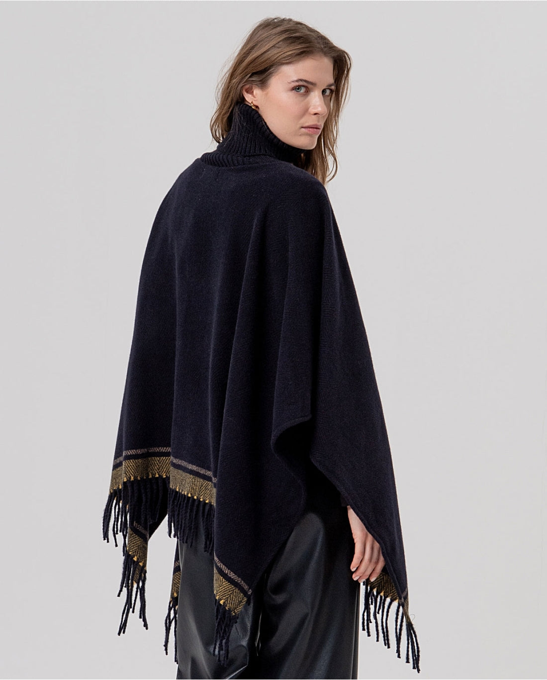 Poncho in maglia - Surkana