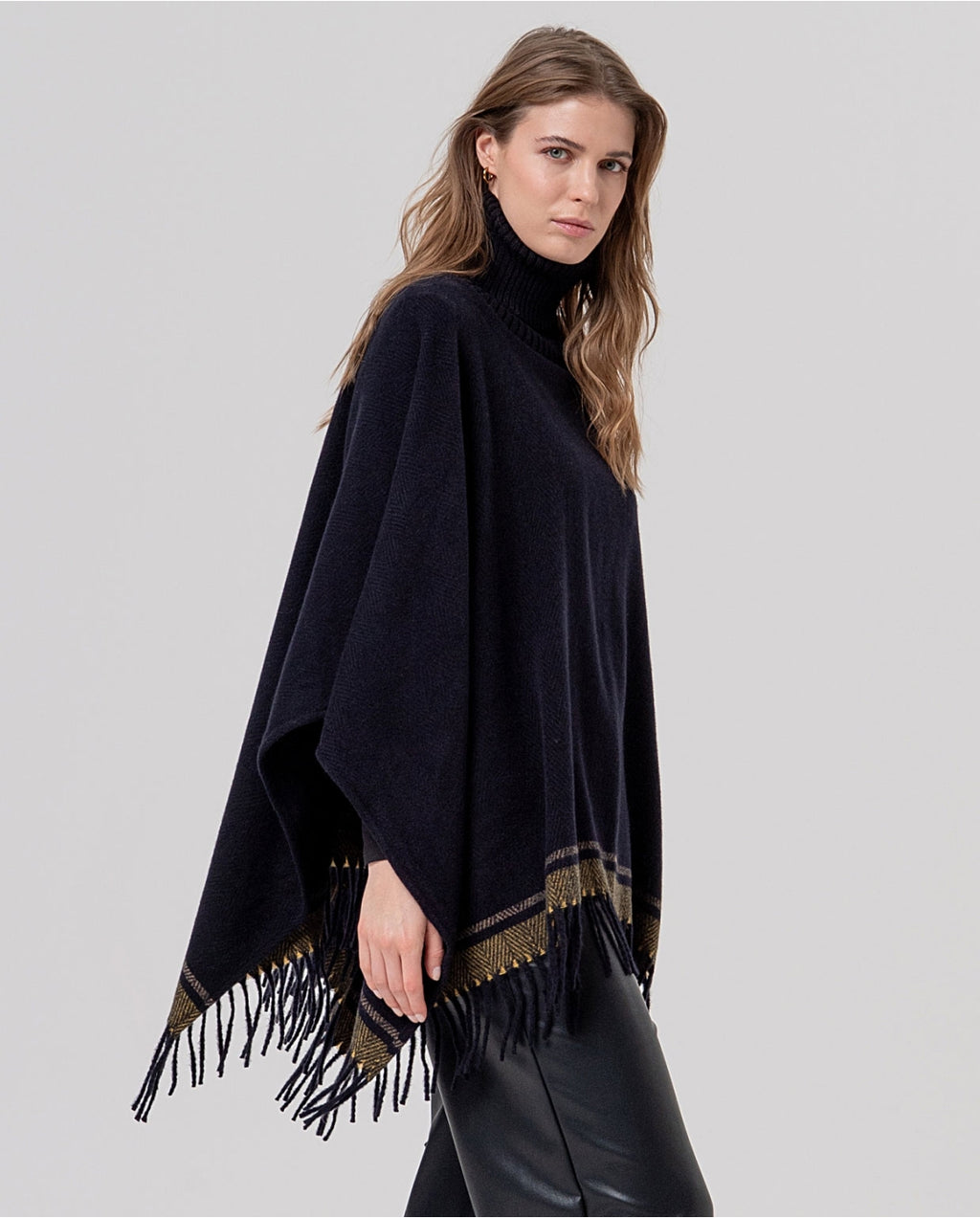 Poncho in maglia - Surkana