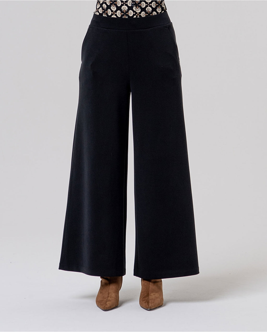 Pantalone ampio in maglia - Surkana