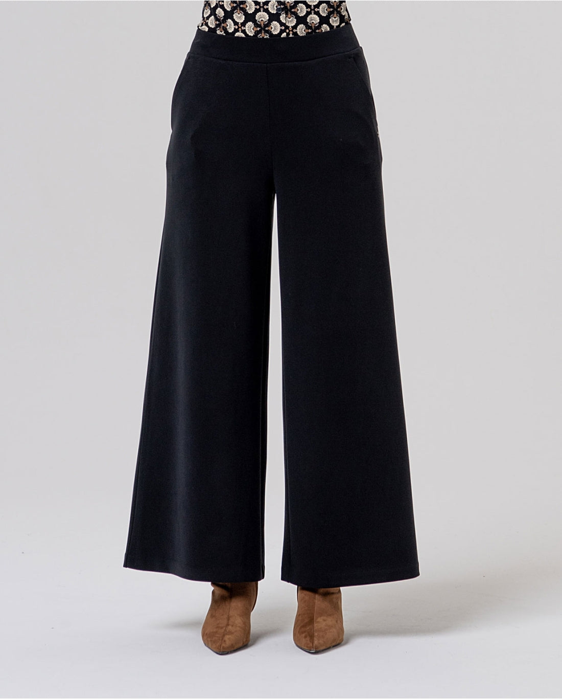 Pantalone ampio in maglia - Surkana